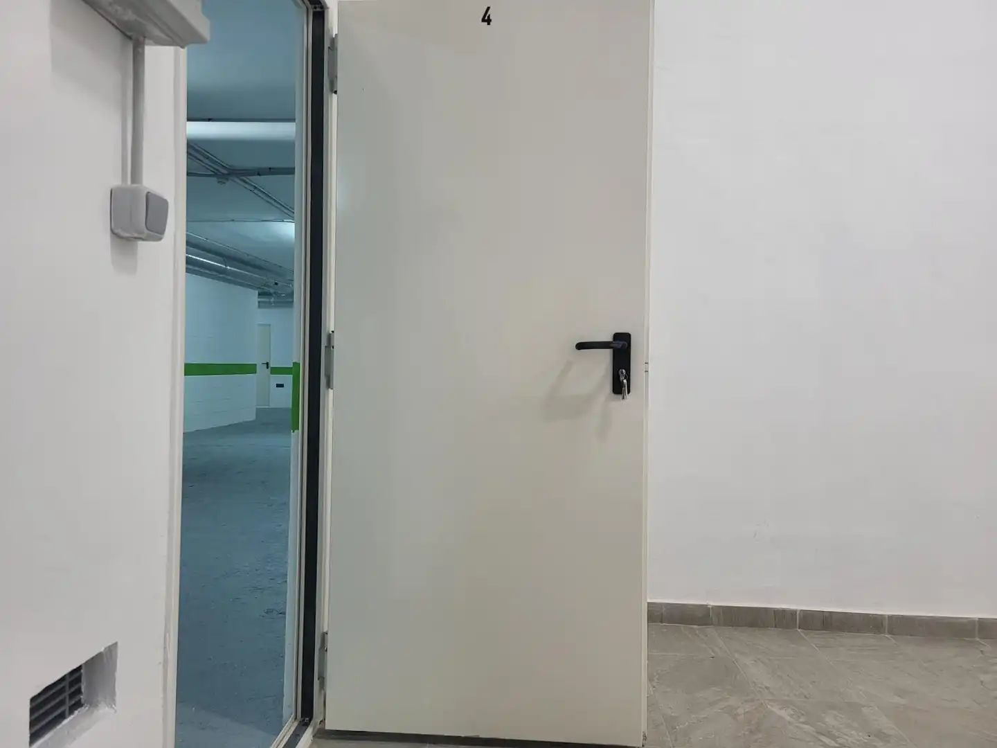 Storage room for sale in Zaragoza