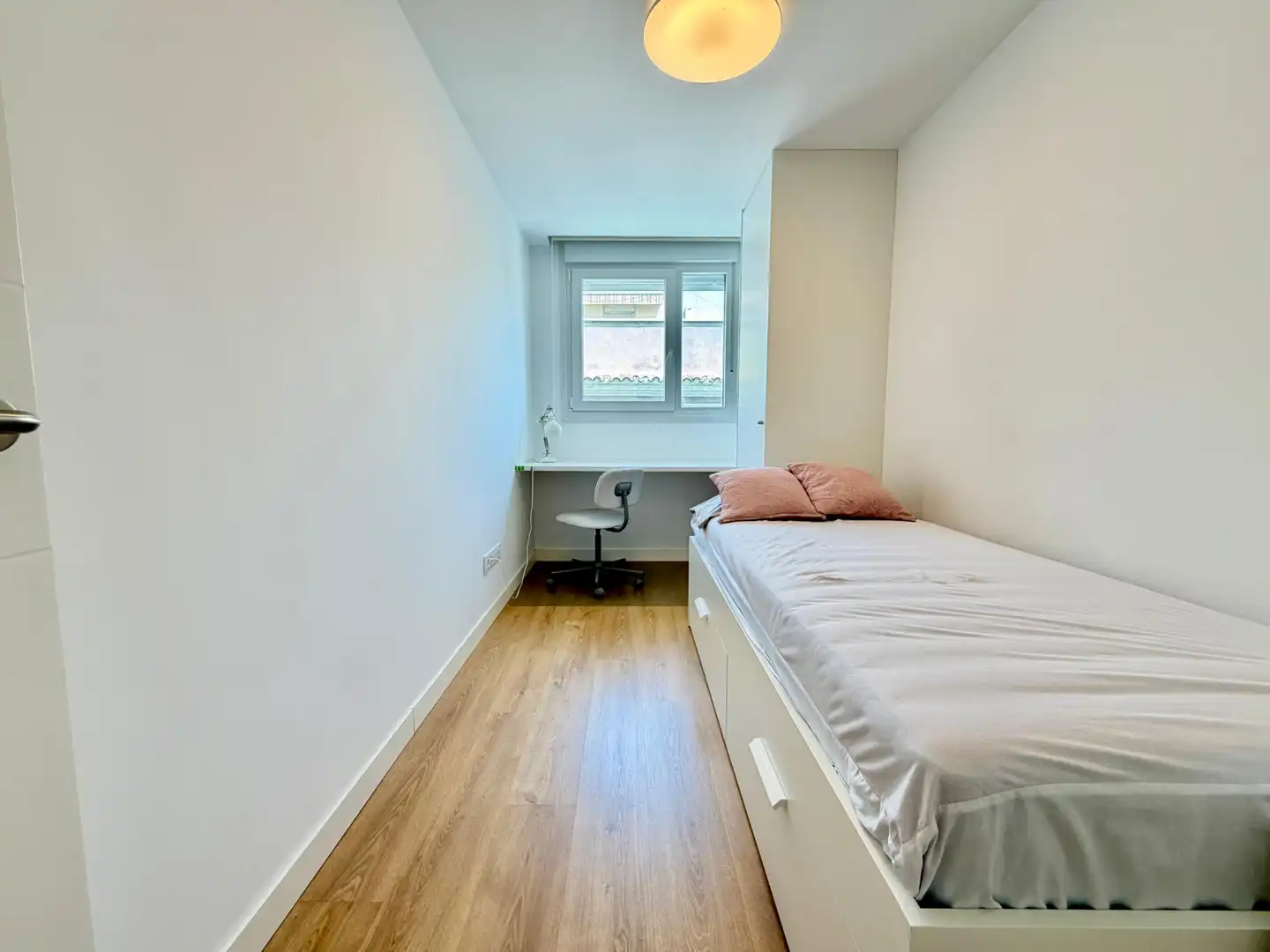 Habitación de Piso de alquiler en Madrid con Aire acondicionado, Calefacción y Amueblado