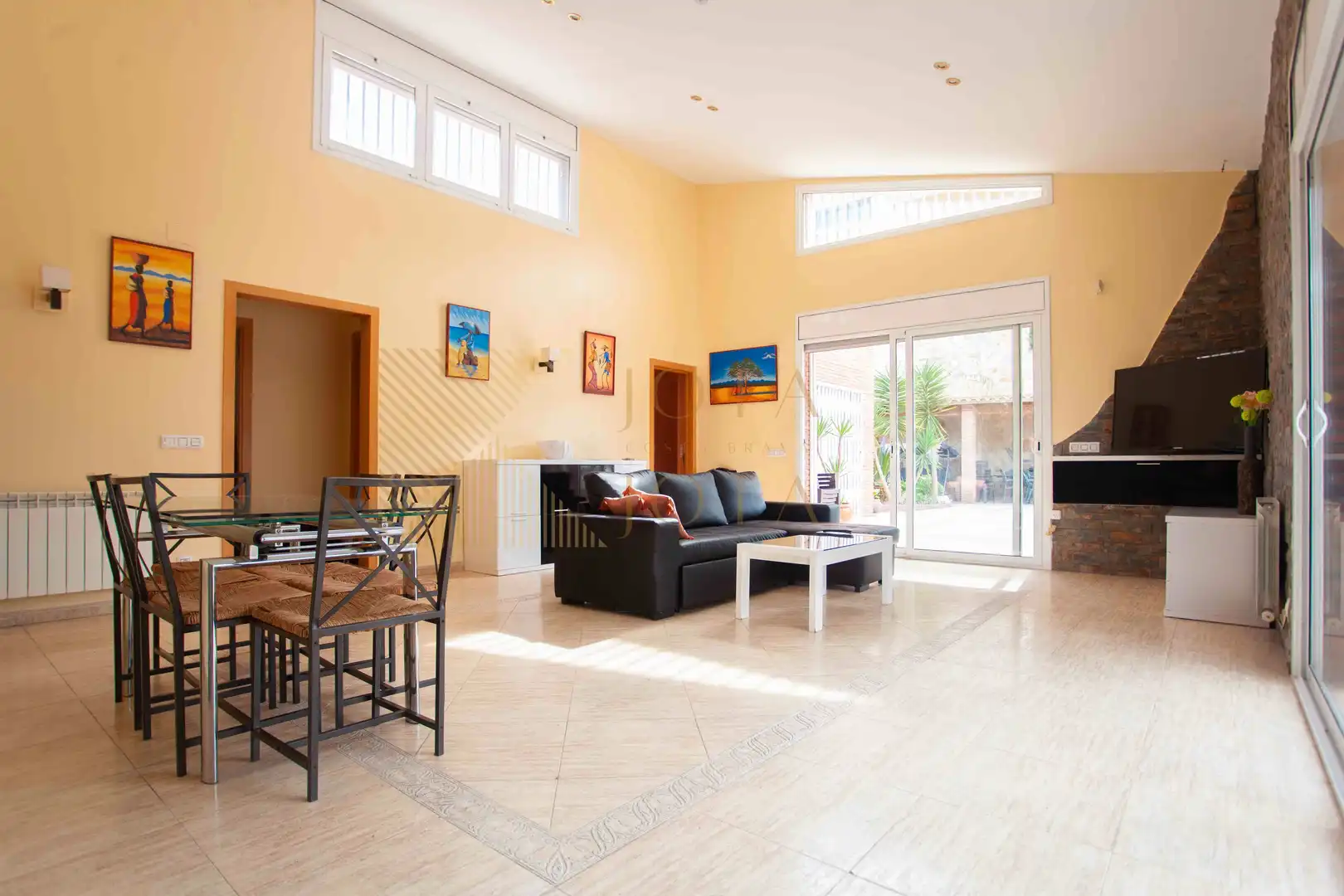Sala d'estar de Casa o xalet en venda en Lloret de Mar amb Calefacció, Jardí privat i Terrassa