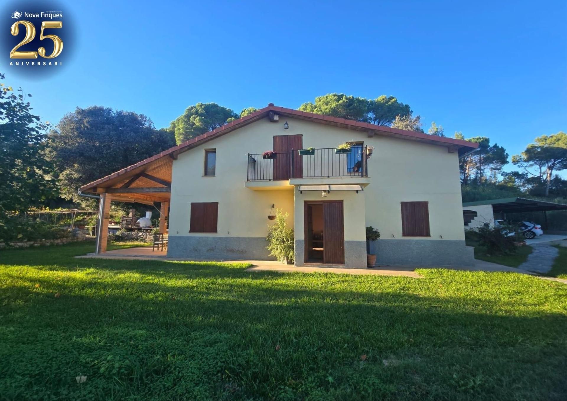 Exterior view of Country house for sale in Castellar del Vallès  with Private garden, Terrace and Storage room