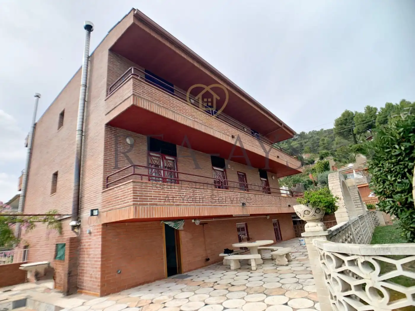 Vista exterior de Casa o chalet en venta en Vallirana con Jardín privado, Terraza y Trastero