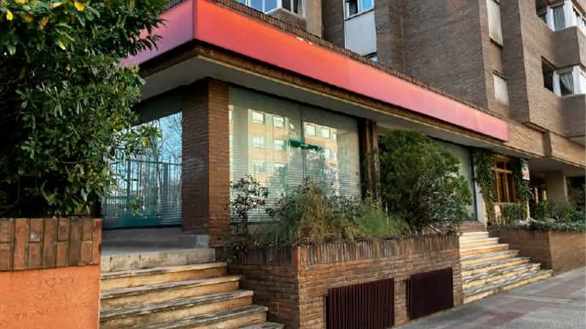 Vista exterior de Local en venda en  Logroño