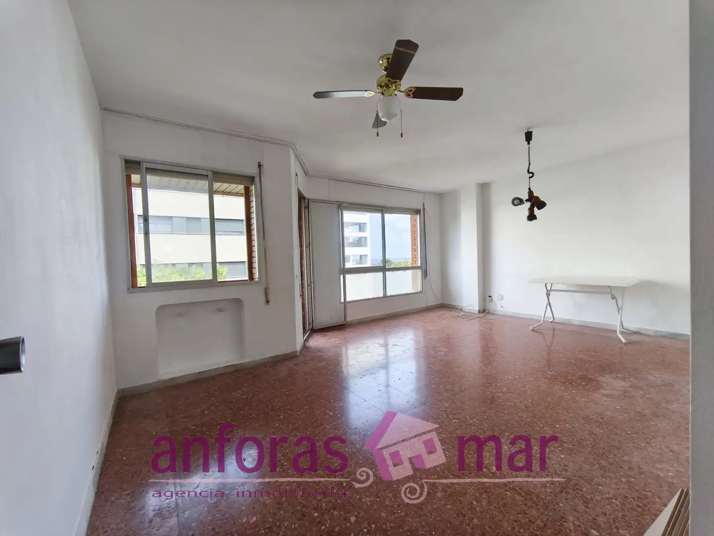 Living room of Flat for sale in Tarragona  with Heating, Terrace and Storage room