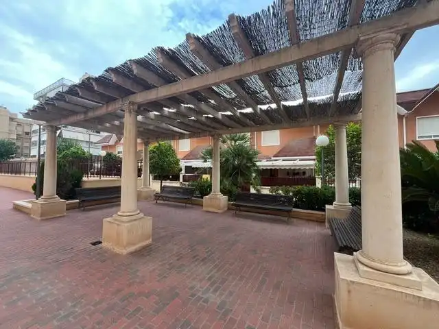 Reihenhaus mit Pool zum Verkauf in Calle de Josefina Manresa, imagen 27