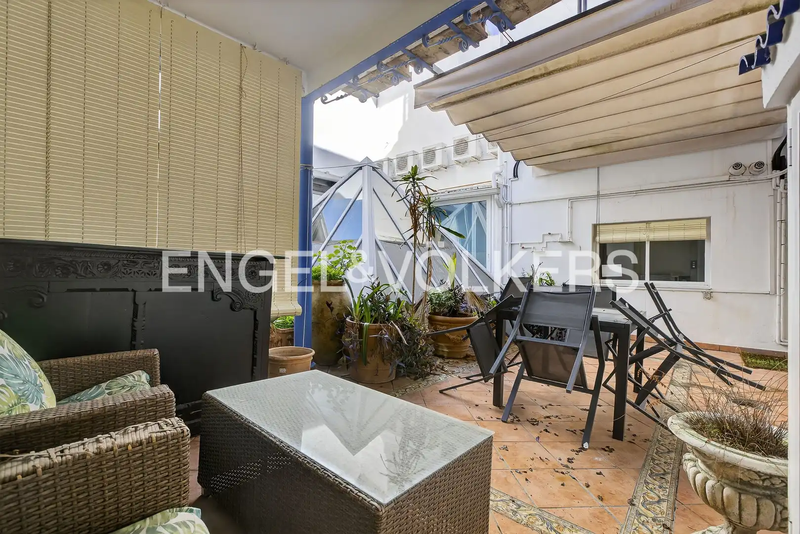 Terrace of Houses for sale in Sevilla  with Air Conditioner, Heating and Parquet flooring