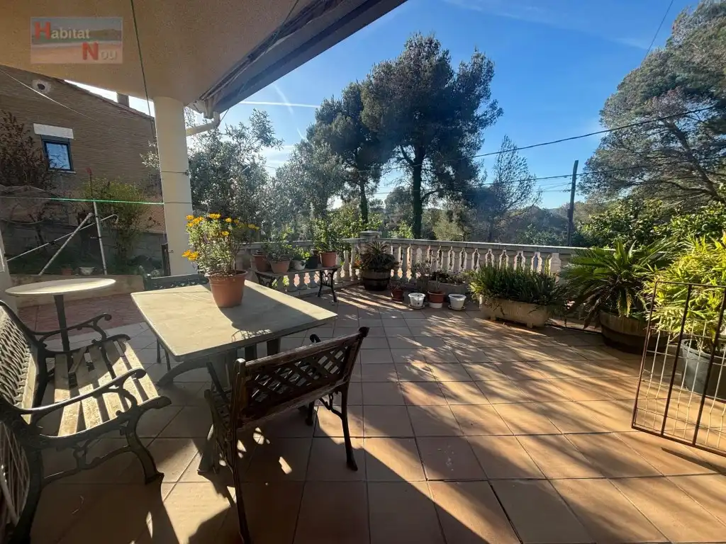 Terrace of Houses for sale in La Bisbal del Penedès  with Oven and Microwave