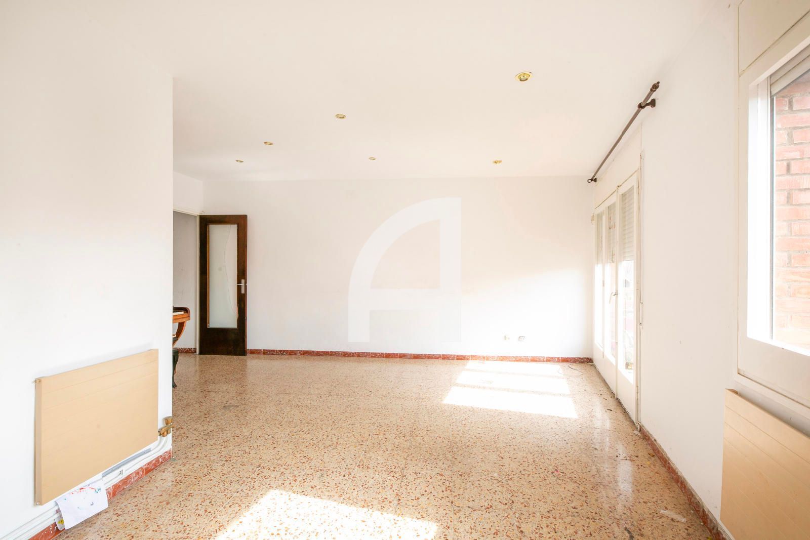 Sala d'estar de Pis en venda en Molins de Rei amb Aire condicionat, Calefacció i Terrassa