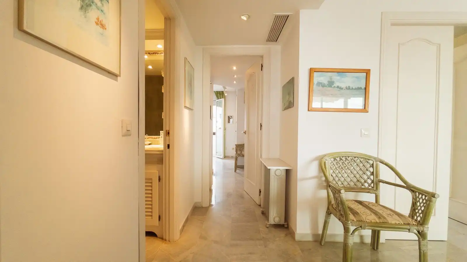 Ático en venta en Estepona con Aire acondicionado, Terraza y Amueblado