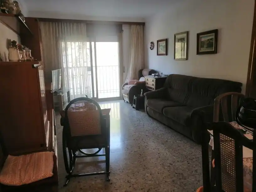 Sala de estar de Piso en venta en Barcelona con Calefacción, Amueblado y Balcón