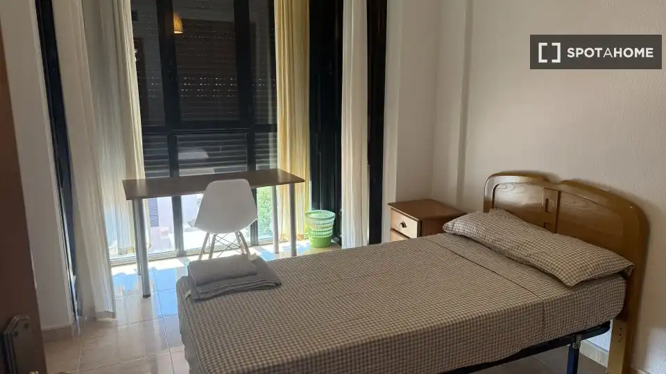 Schlafzimmer von Wohnungen zur untervermieten in San Vicente del Raspeig / Sant Vicent del Raspeig mit Klimaanlage, Terrasse und Möbliert