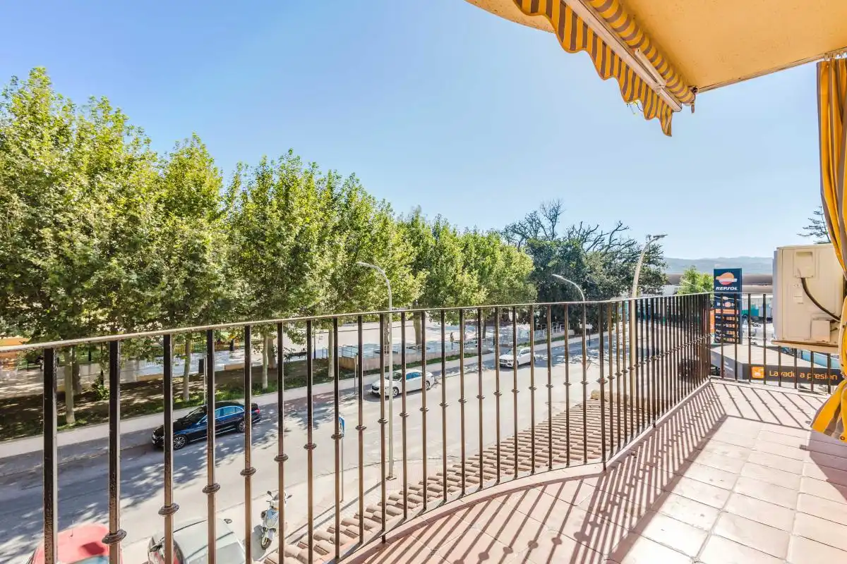 Vista exterior de Pis en venda en Vélez-Málaga amb Aire condicionat, Calefacció i Jardí privat