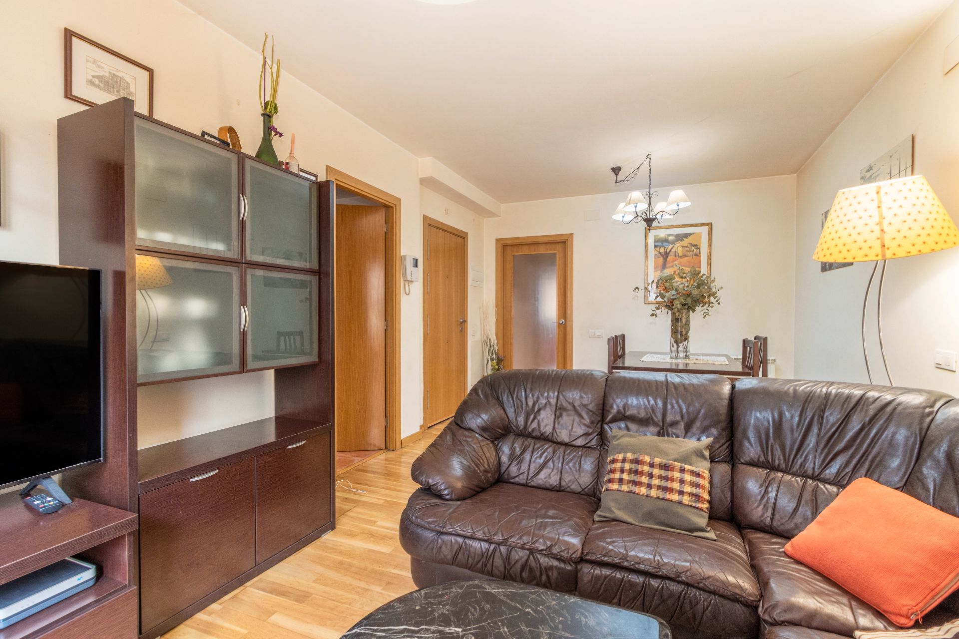 Sala de estar de Piso en venta en El Pont de Suert con Calefacción, Parquet y Balcón