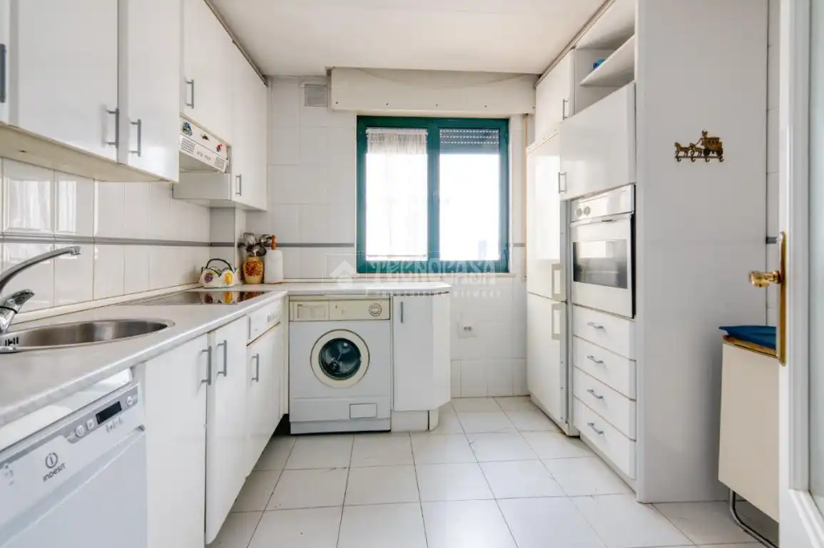 Cocina de Piso en venta en Salamanca con Calefacción