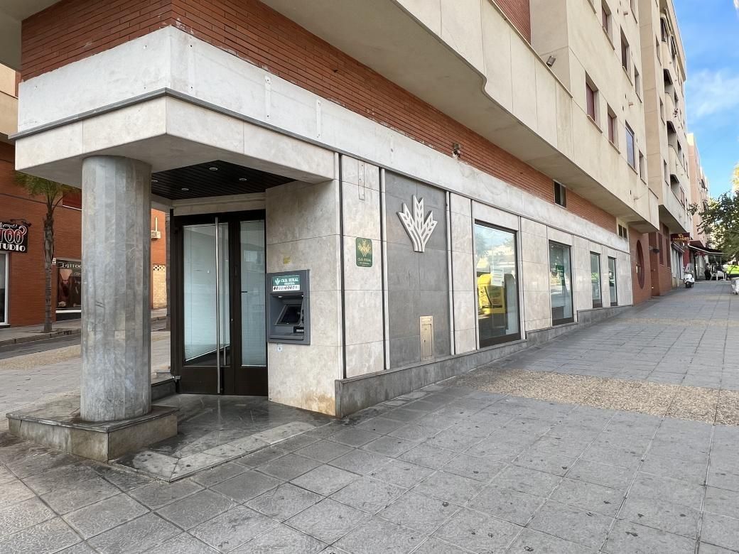 Vista exterior de Local de lloguer en Motril