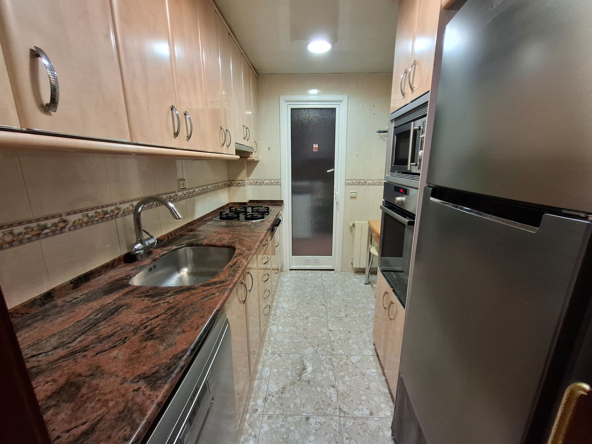Kitchen of Flat for sale in Santa Coloma de Gramenet  with Air Conditioner, Heating and Parquet flooring