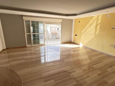 Adosado con balcón en venta en Avinguda de la Diputació Provincial