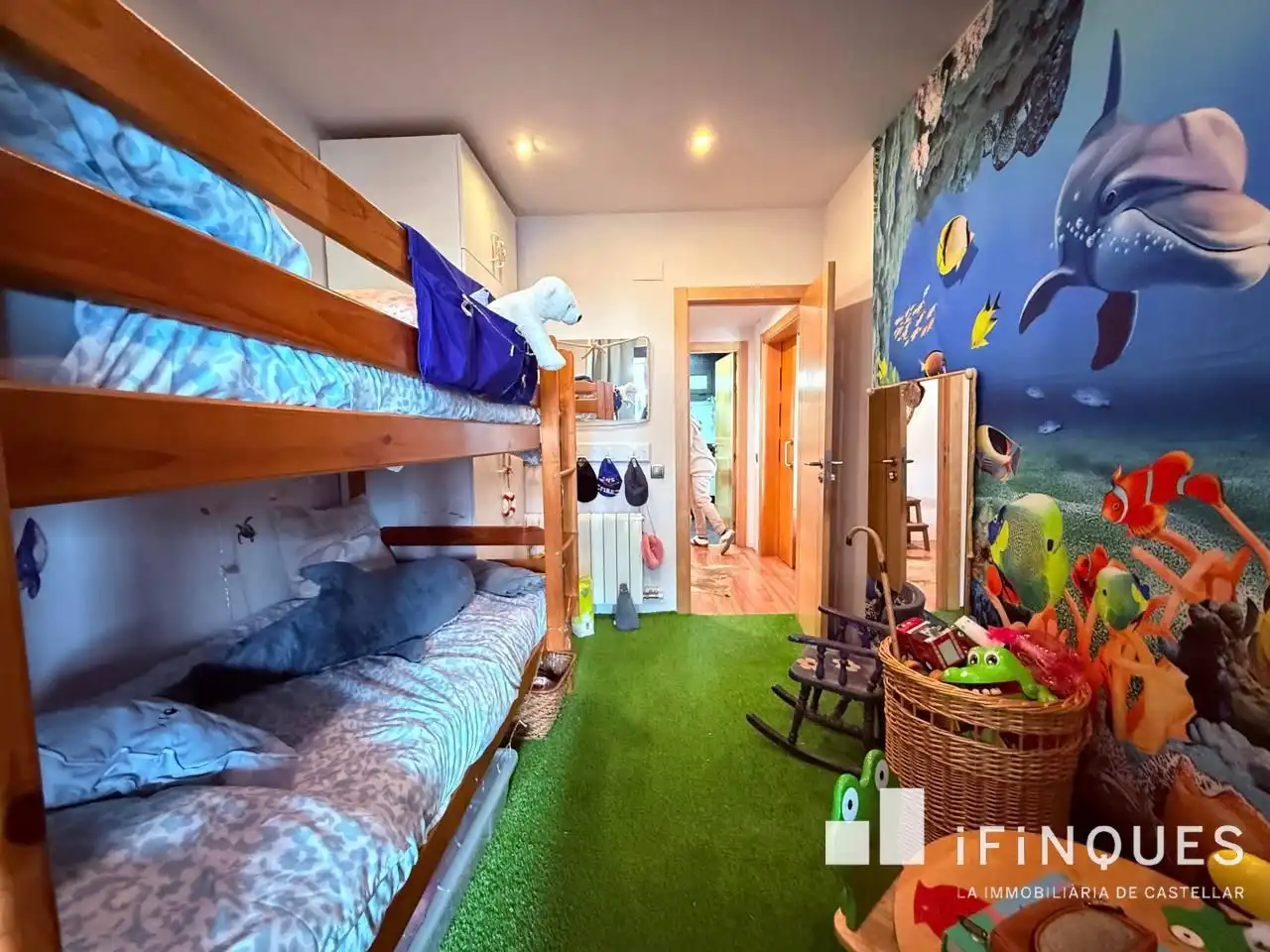 Bedroom of Houses for sale in Castellar del Vallès  with Air Conditioner, Heating and Private garden