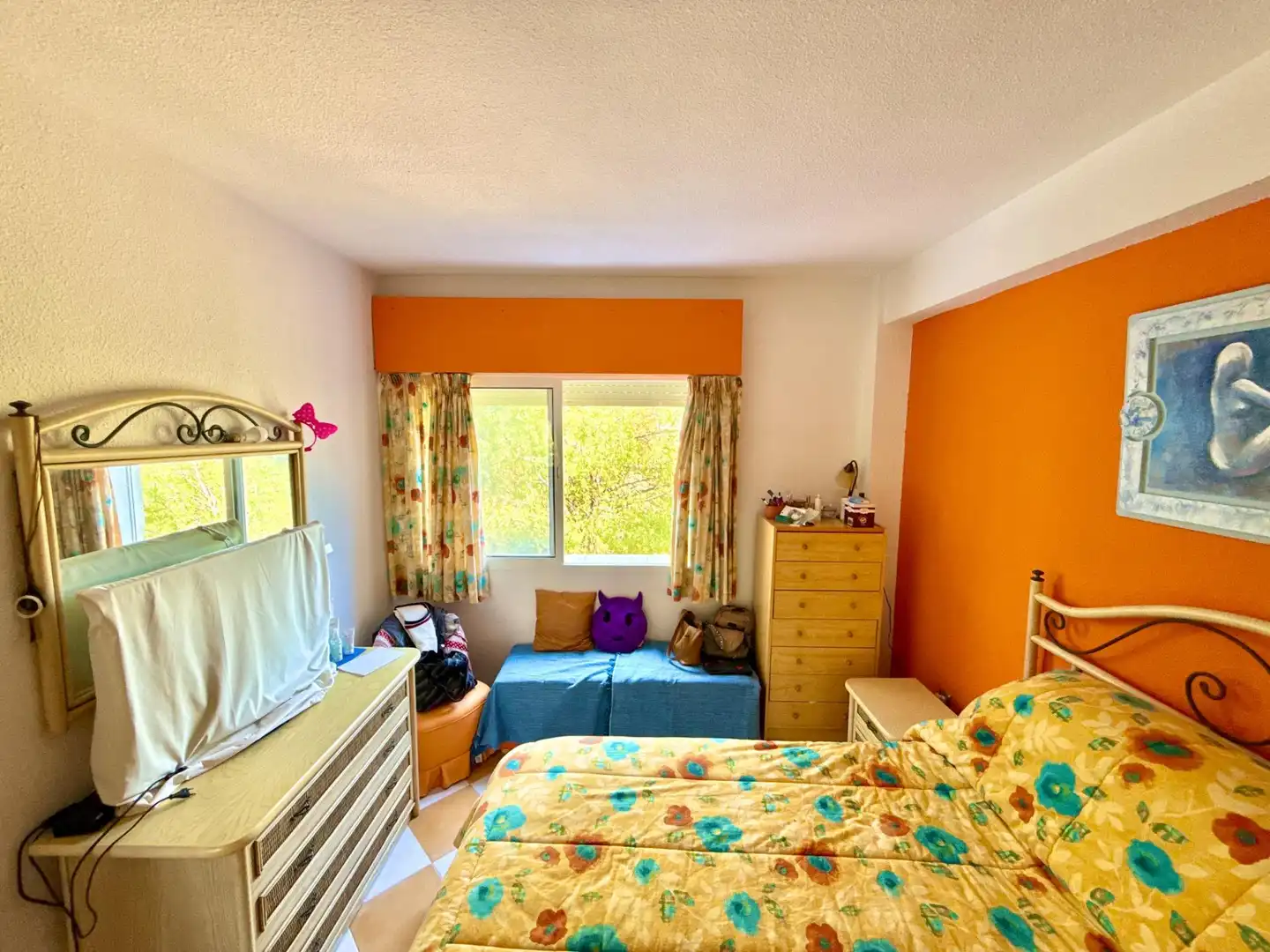 Habitación de Apartamento en venta en Torremolinos con Terraza, Amueblado y Piscina comunitaria