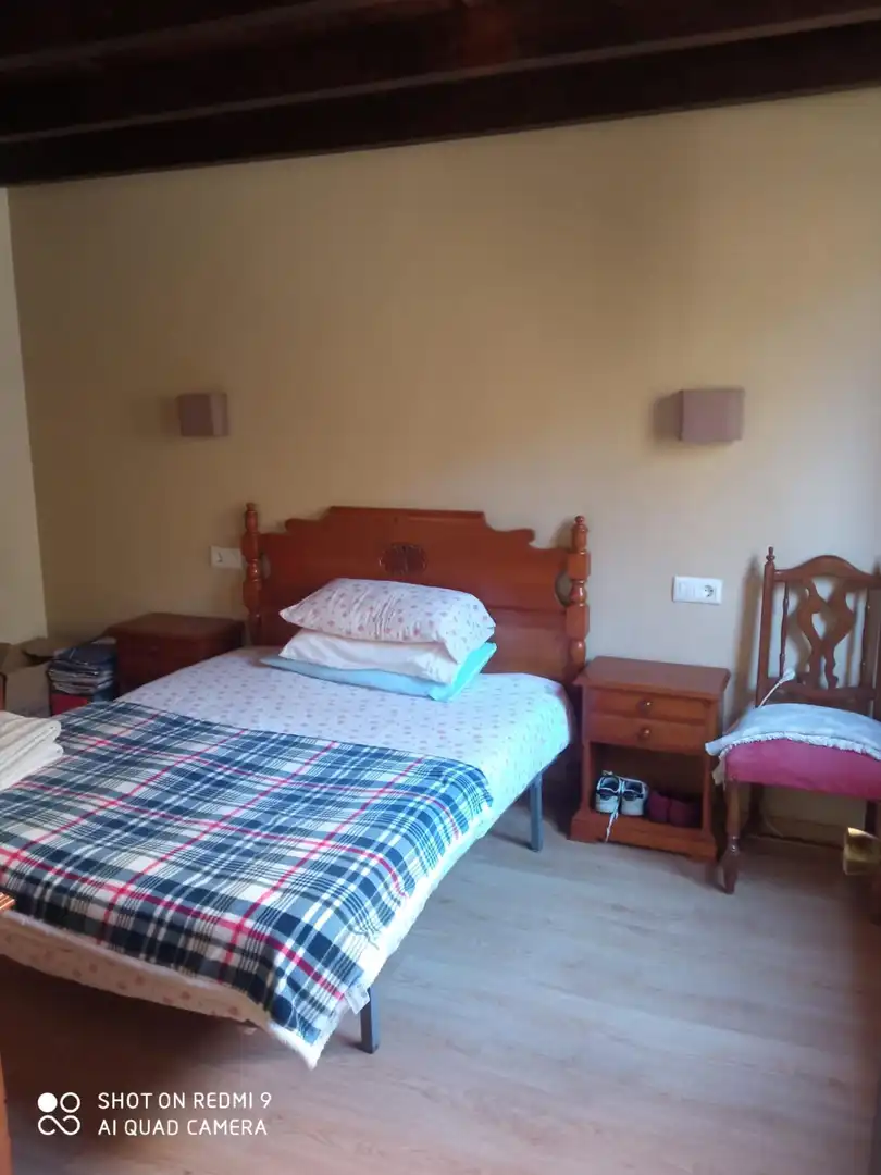 Dormitori de Casa o xalet en venda en Pesaguero amb Calefacció, Terrassa i Moblat