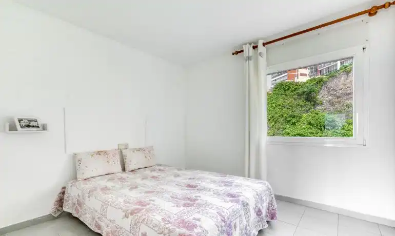 Habitación de Apartamento en venta en Roses con Aire acondicionado, Calefacción y Parquet