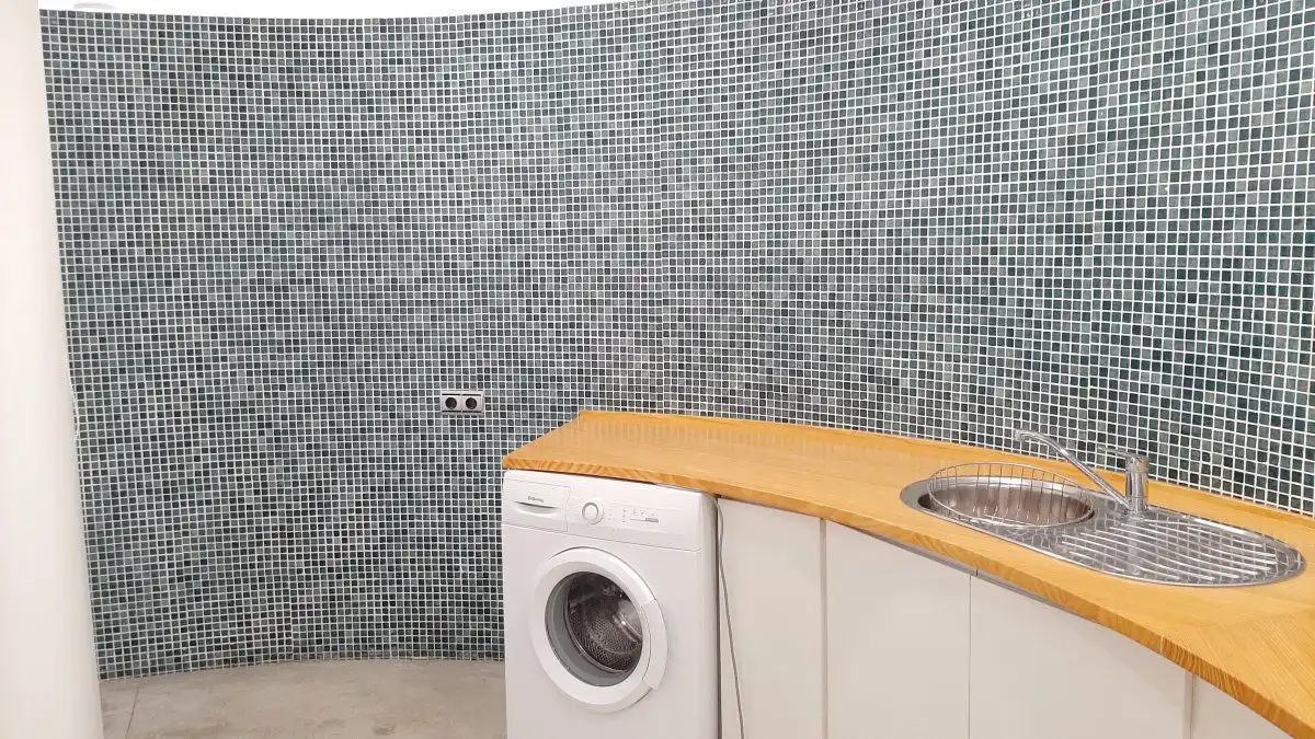 Exterior view of Flat for sale in Santa Cruz de Mudela  with Air Conditioner, Heating and Storage room