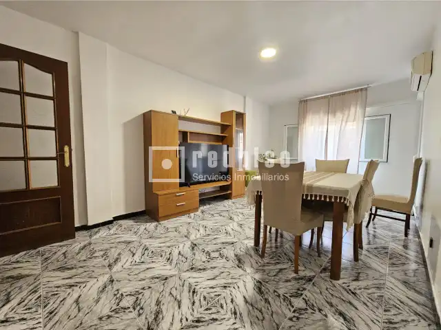 Vista exterior de Piso en venta en Parla con Aire acondicionado y Calefacción
