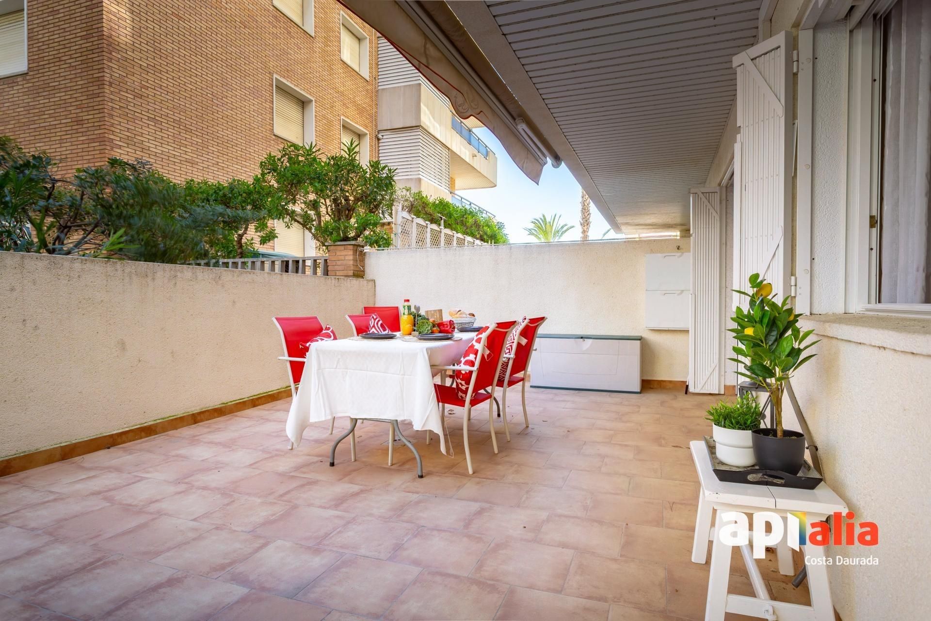 Terrassa de Apartament en venda en Salou amb Aire condicionat, Calefacció i Jardí privat