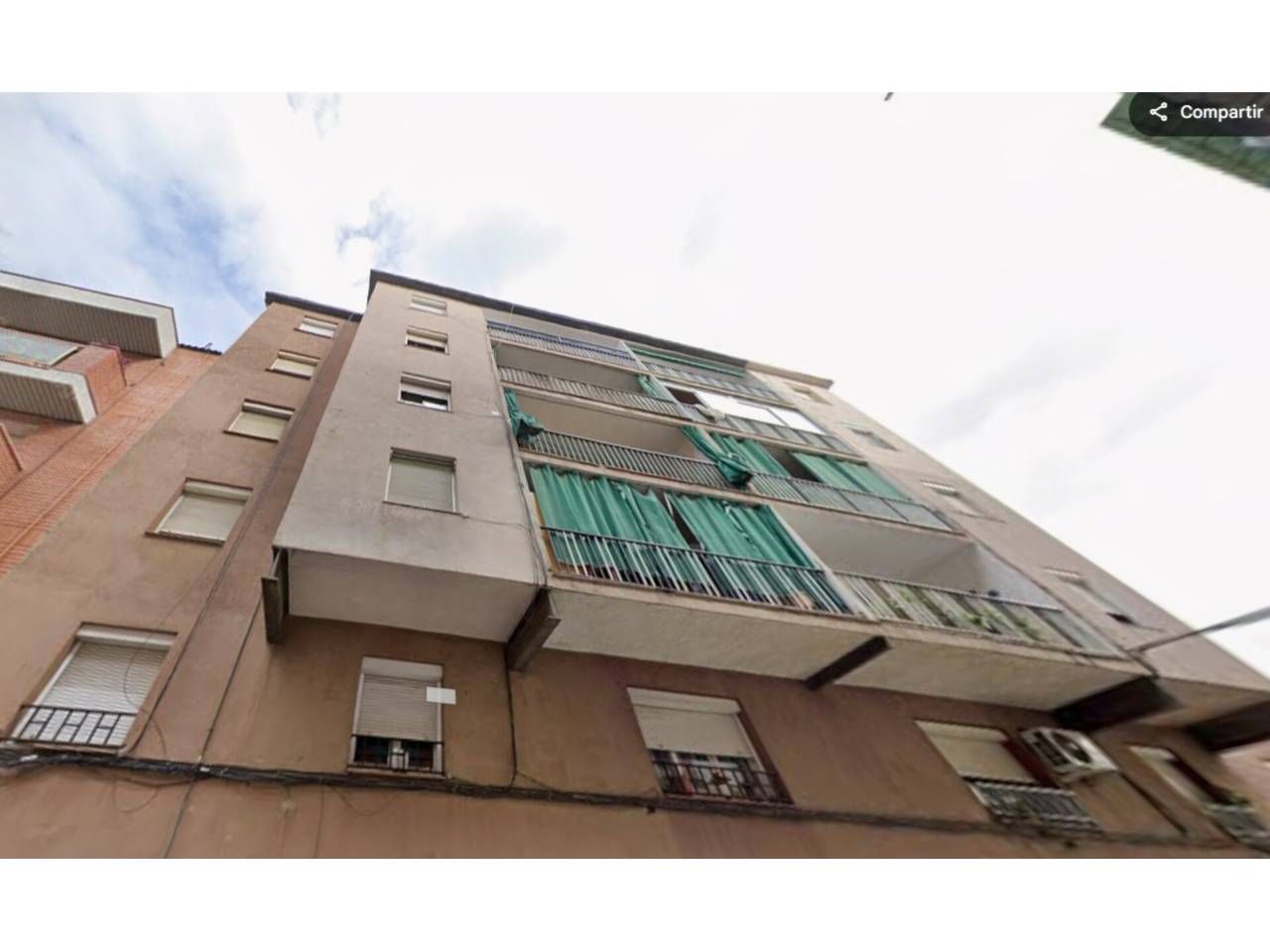 Vista exterior de Pis en venda en Rubí