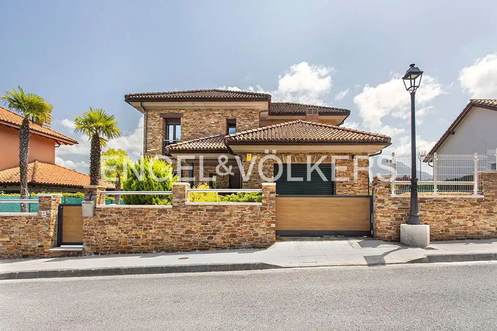 Casa con terrazza in vendita a Colunga, imagen 2