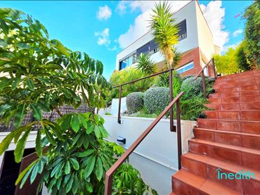 Maison avec piscine à vendre à Avenida Avinguda Garrofers