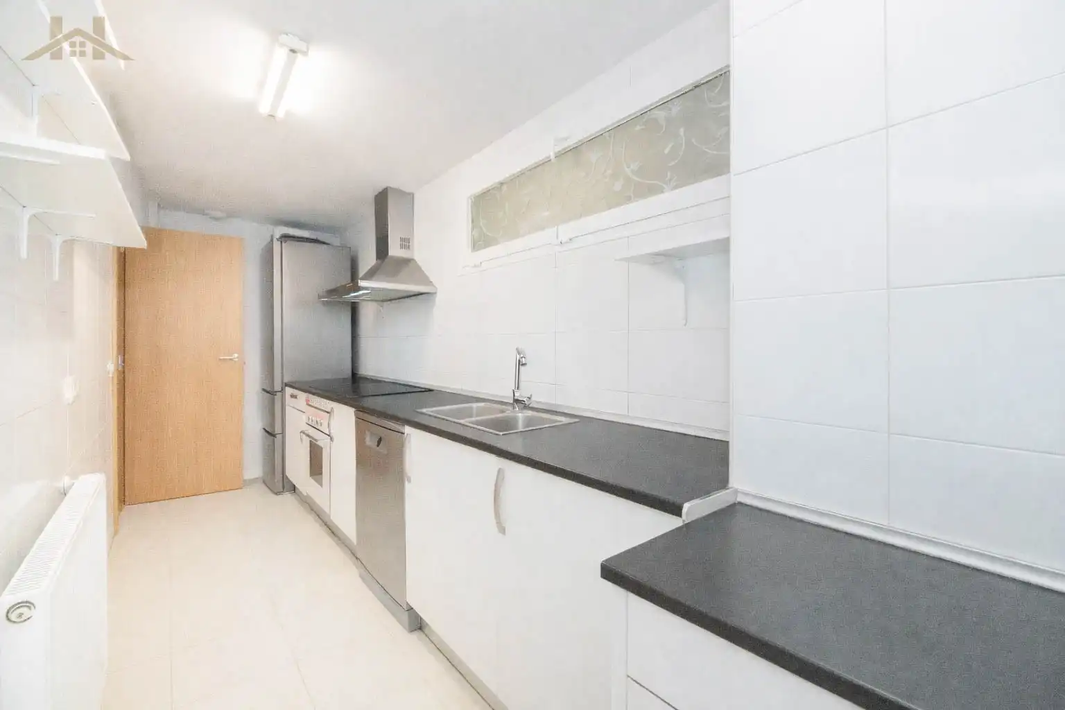 Cocina de Piso en venta en Loeches con Aire acondicionado, Calefacción y Jardín privado