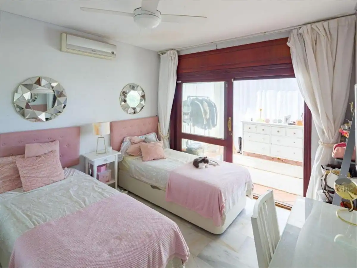 Habitación de Casa o chalet en venta en Marbella con Aire acondicionado, Terraza y Trastero