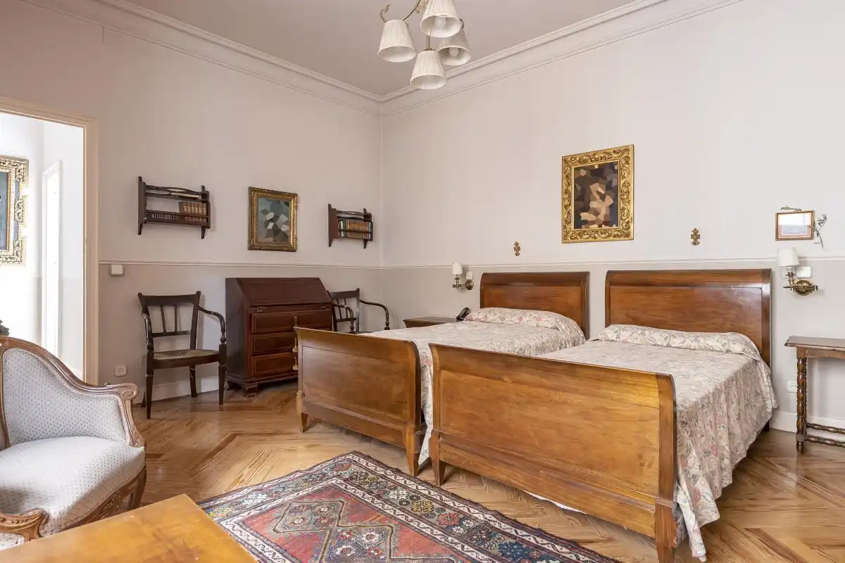 Bedroom of Flat for sale in Madrid  with Air Conditioner, Heating and Terrace