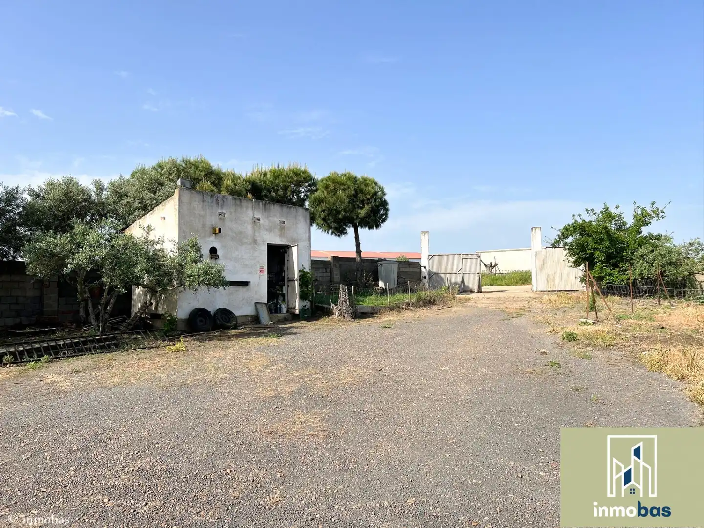 Nau industrial en venda en Valverde de Leganés