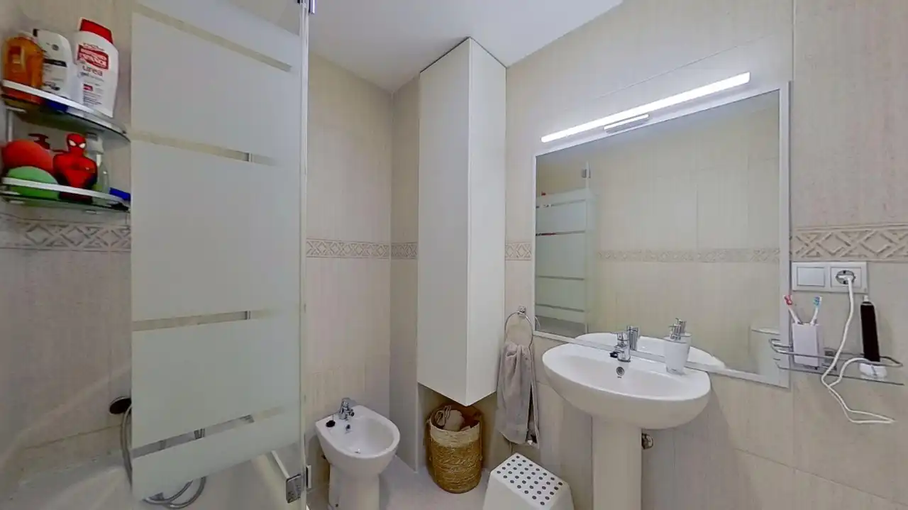Bany de Pis en venda en Málaga amb Aire condicionat