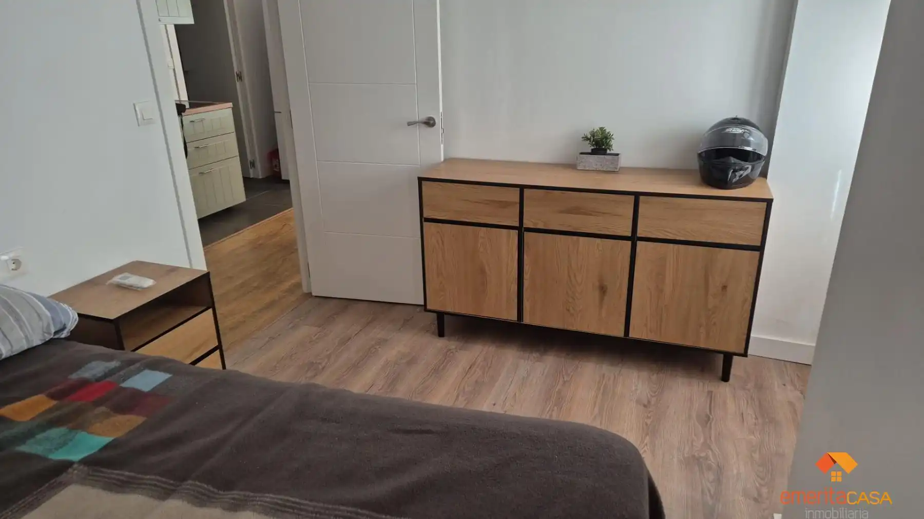 Dormitori de Apartament en venda en Cáceres amb Aire condicionat i Balcó