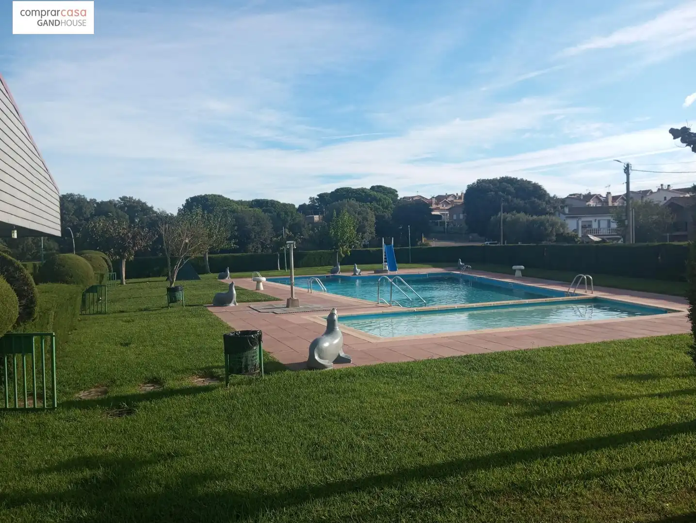 Piscina de Casa adosada en venta en Can Massuet del Far