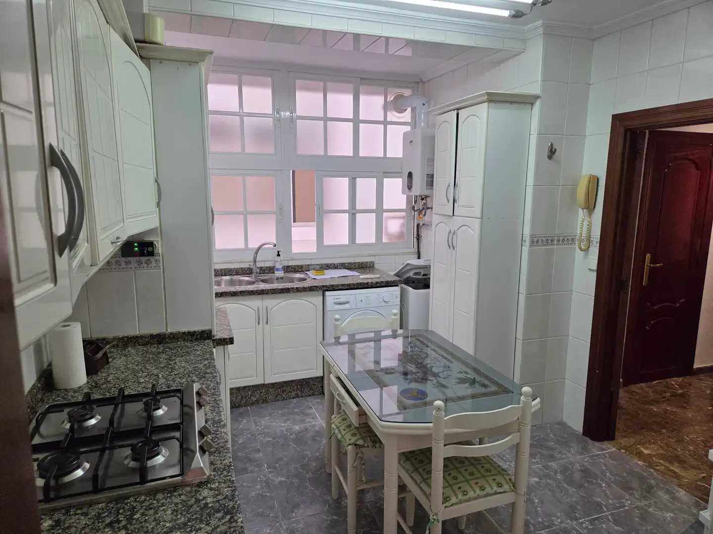 Kitchen of Flat for rent in Málaga  with Air Conditioner, Terrace and Furnished