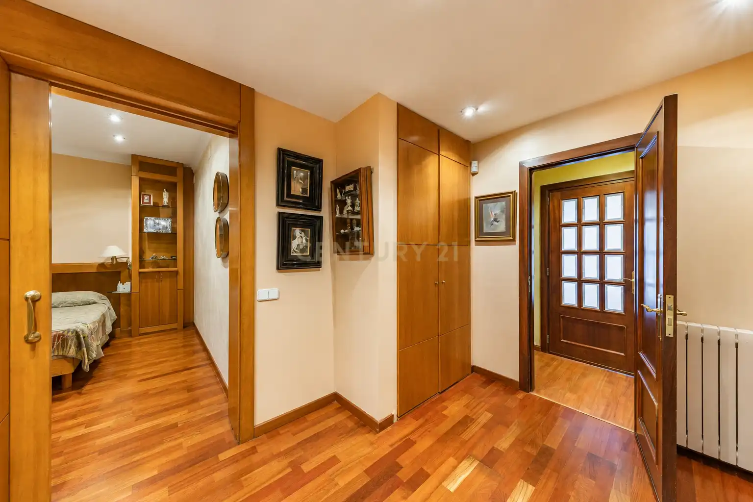 Casa o xalet en venda a Carrer de Mèxic, Sant Cugat del Vallès, Spain, -1, Arxiu