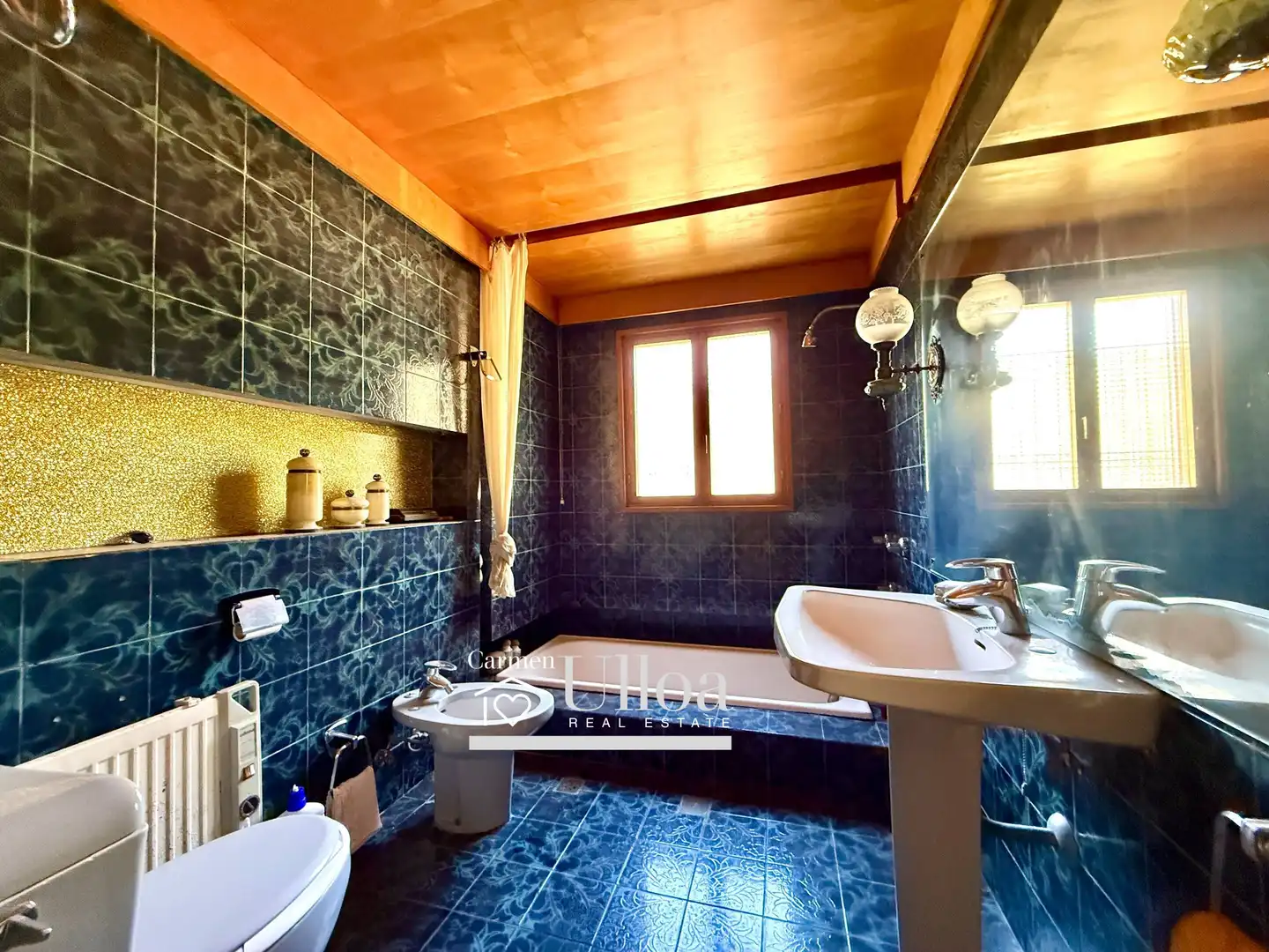 Bany de Casa o xalet en venda en Alicante / Alacant amb Aire condicionat, Jardí privat i Terrassa