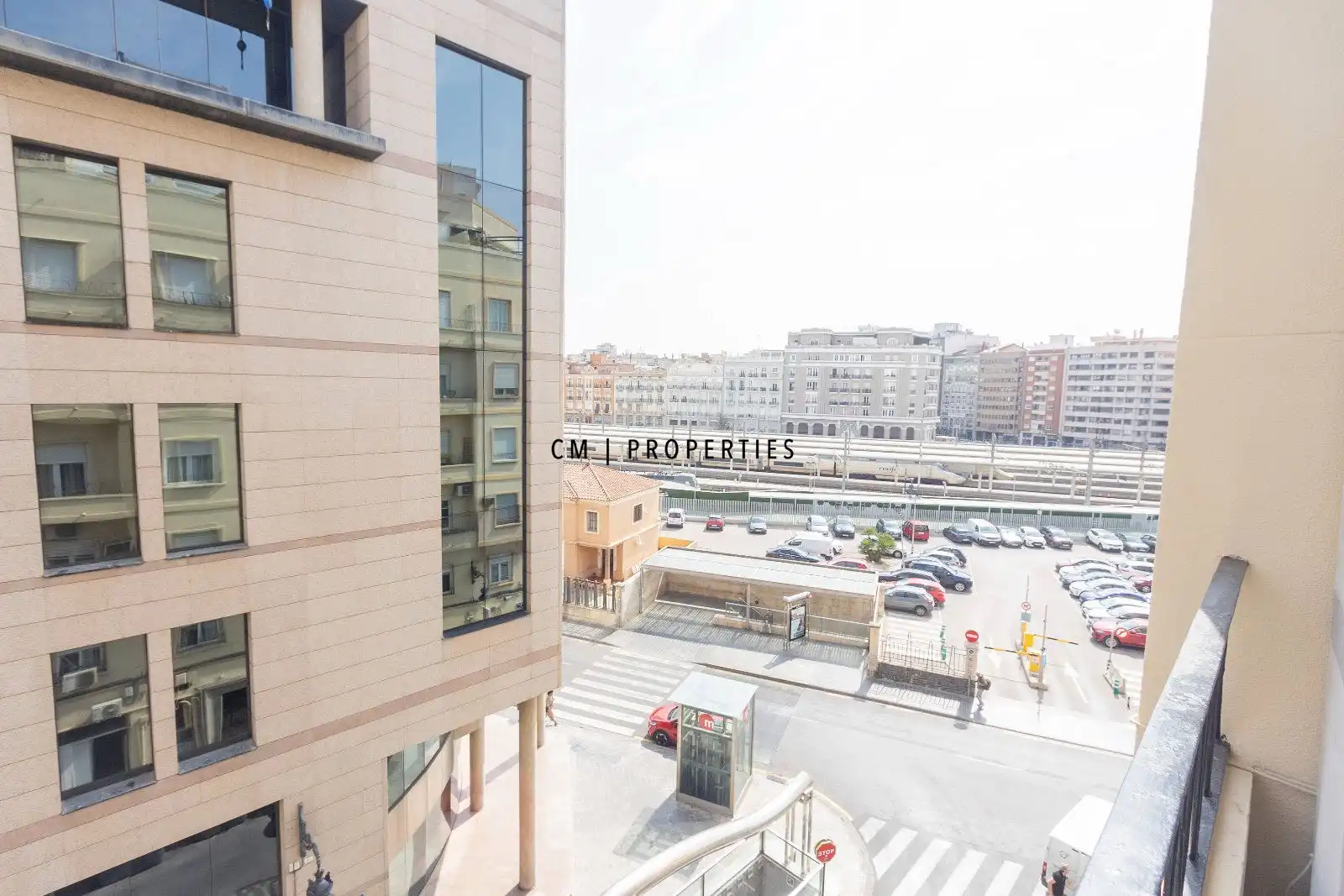 Vista exterior de Pis en venda en Valencia amb Forn i Balcó