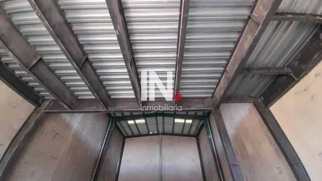 Nave industrial en Alquiler en Magraners