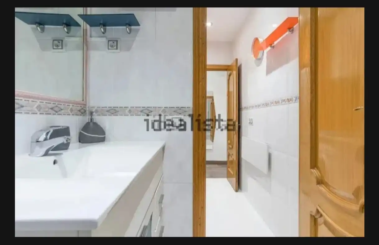 Badezimmer von Wohnung zur Miete in Madrid mit Klimaanlage, Heizung und Möbliert