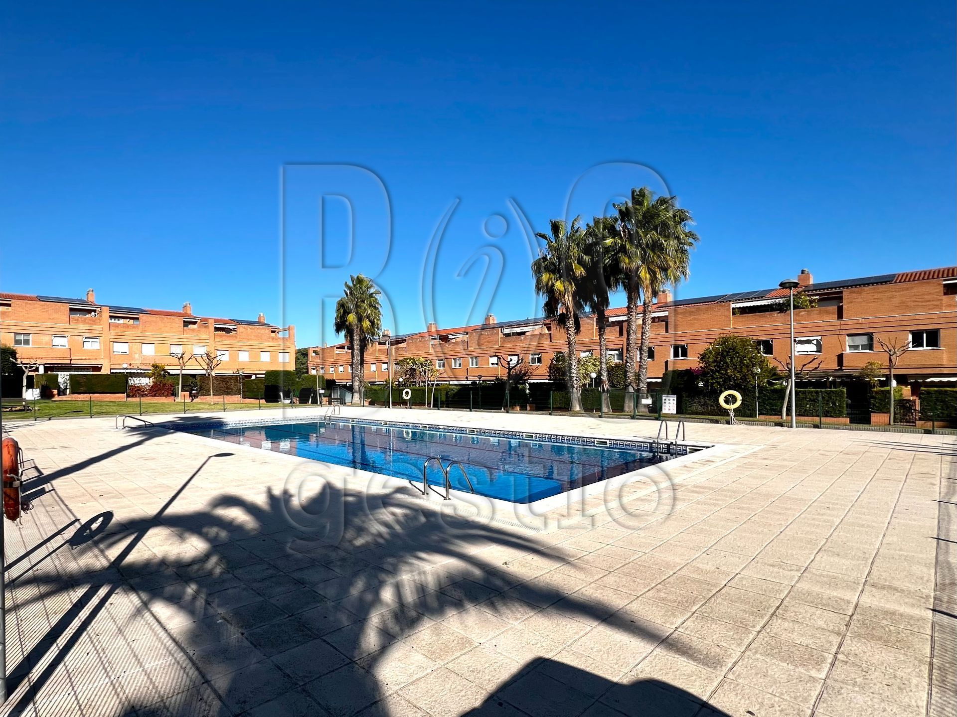 Piscina de Casa adosada en venta en  Tarragona Capital con Aire acondicionado, Calefacción y Terraza