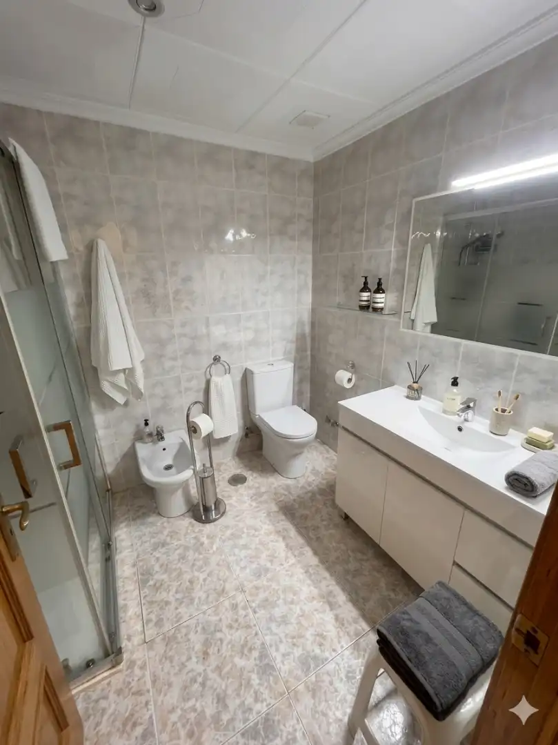 Bany de Pis en venda en Alicante / Alacant