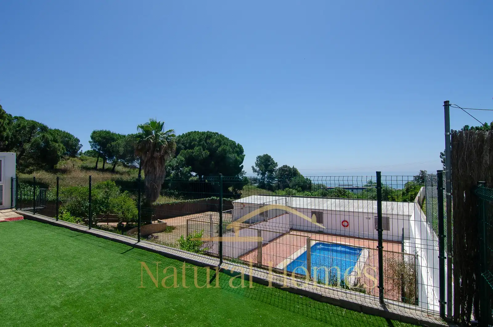 Casa amb piscina en venda a Canet de Mar
