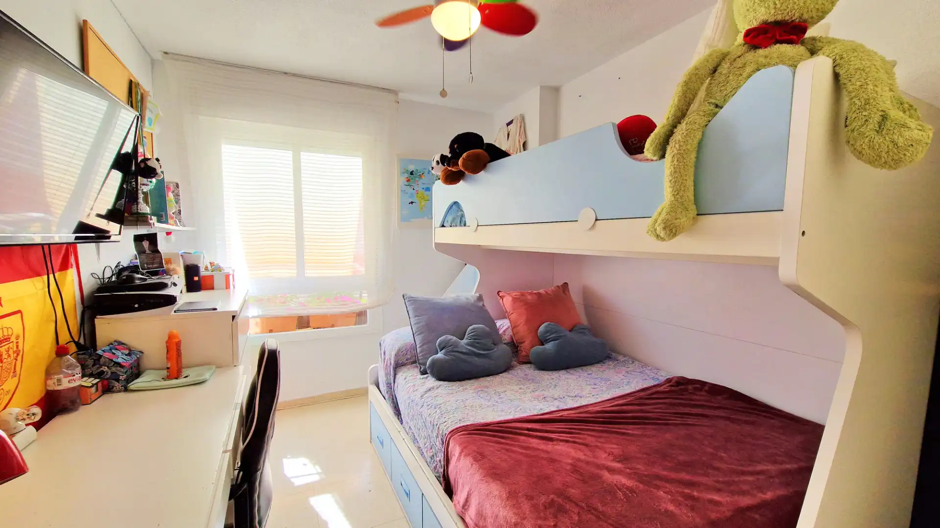 Habitación de Casa adosada en venta en Málaga con Aire acondicionado y Terraza