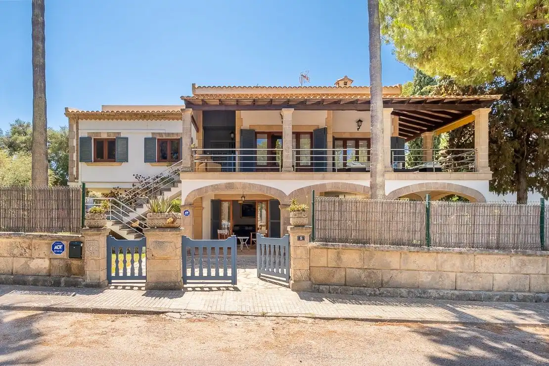 Exterior view of Houses for sale in Alcúdia  with Air Conditioner, Heating and Private garden
