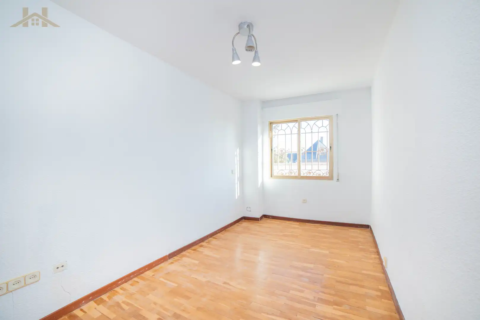 Habitación de Casa o chalet en venta en Rivas-Vaciamadrid con Jardín privado, Trastero y Piscina