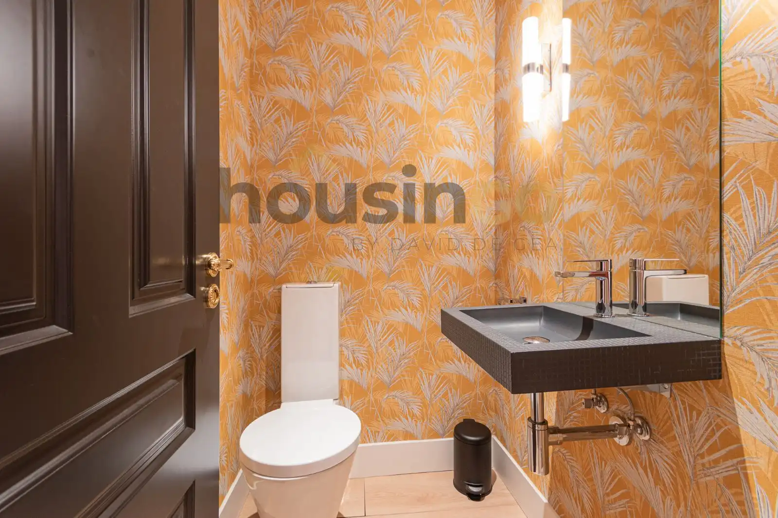 Baño de Piso de alquiler en Madrid con Aire acondicionado y Calefacción
